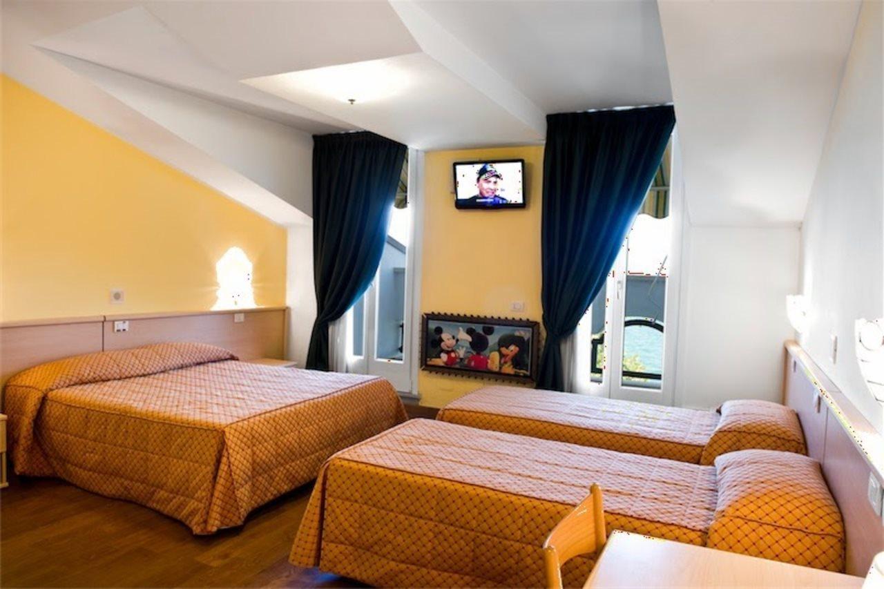 Hotel Europa Desenzano del Garda Zewnętrze zdjęcie